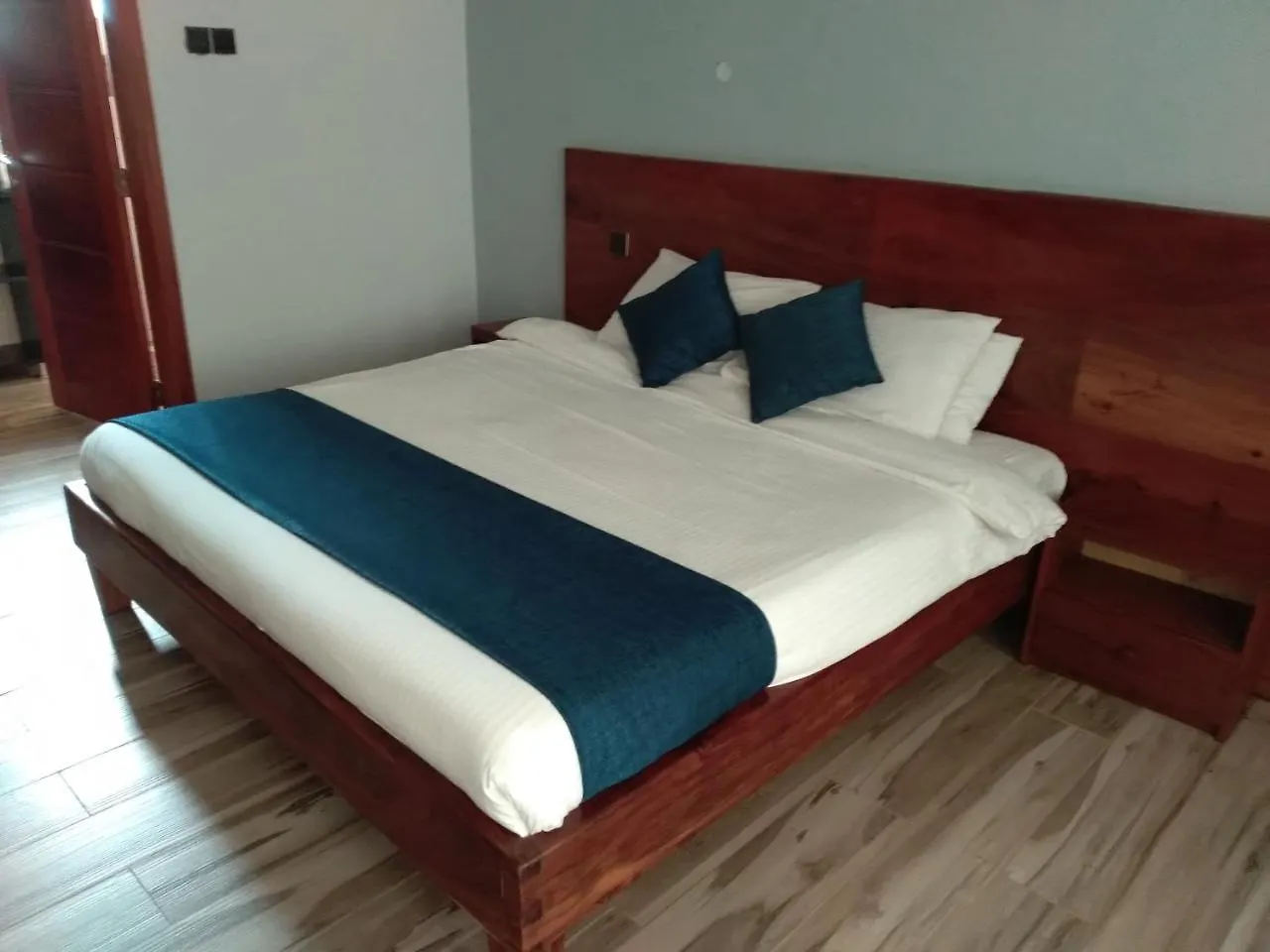 Nile Village Hotel Jinja 4*,  Uganda