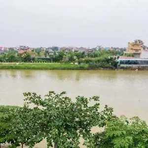 Blue River Hotel